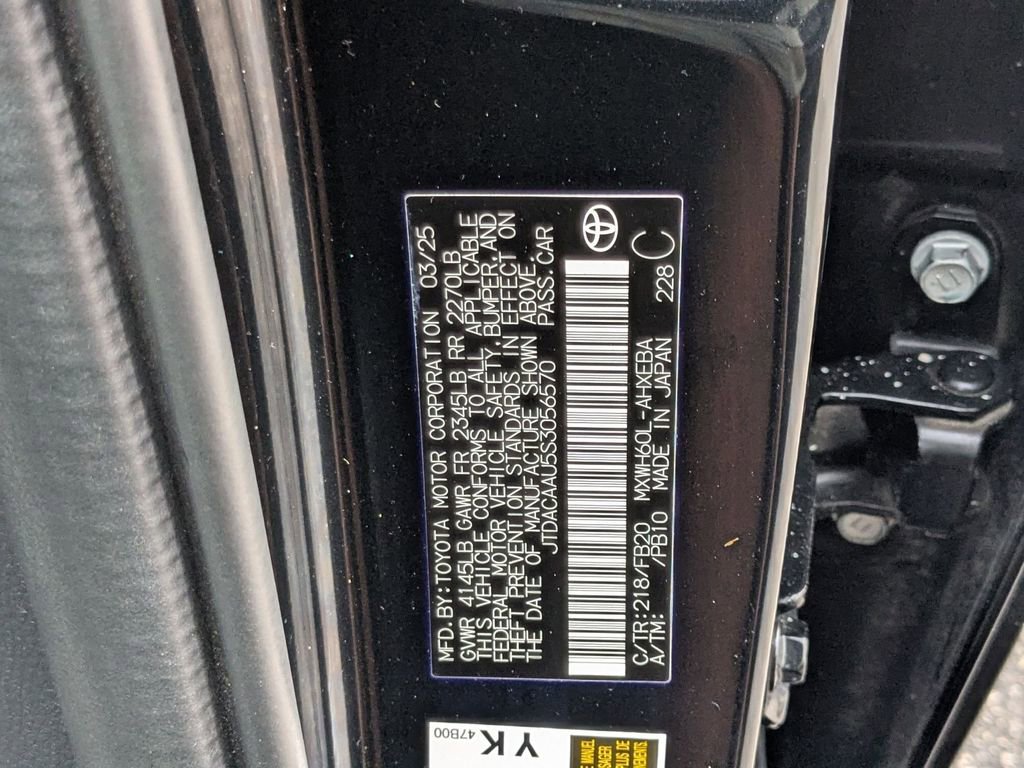 Used 2025 Toyota Prius LE image 31