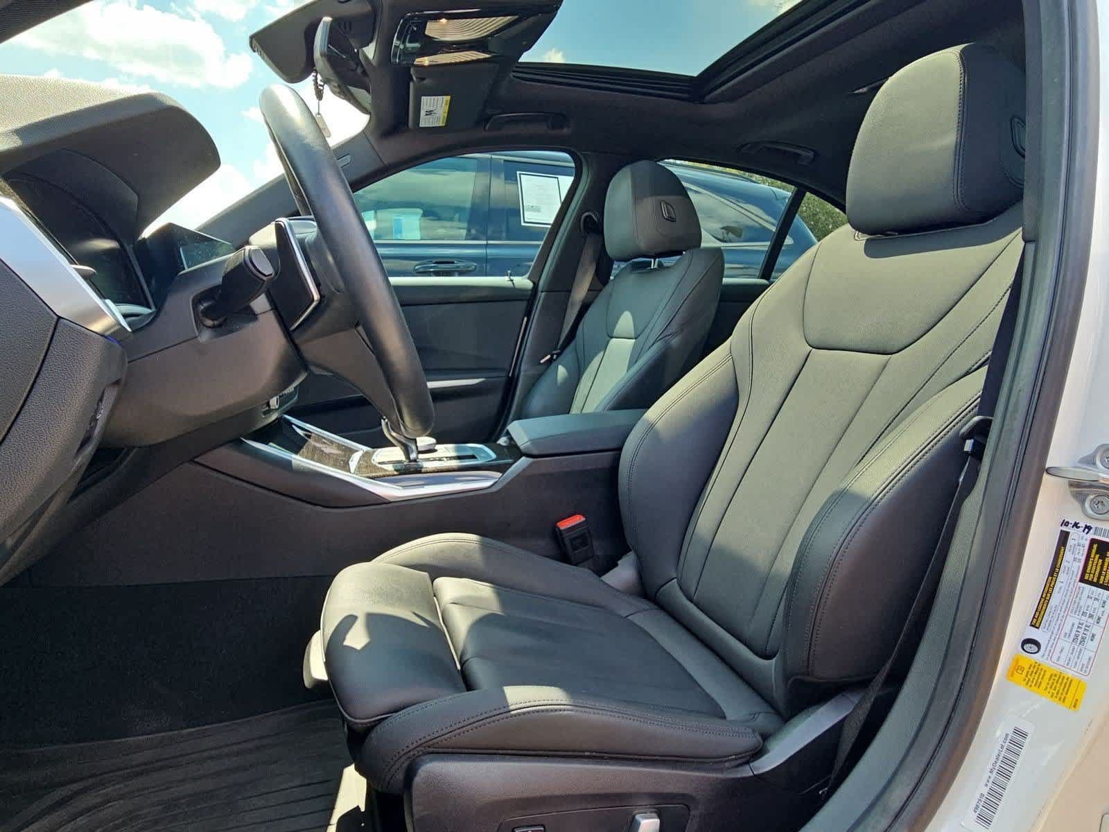 Used 2019 BMW 330i Sedan w/ Premium Package RWD image 15