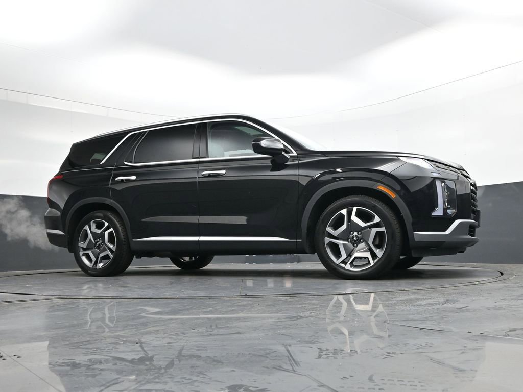 Used 2023 Hyundai Palisade SEL image 40