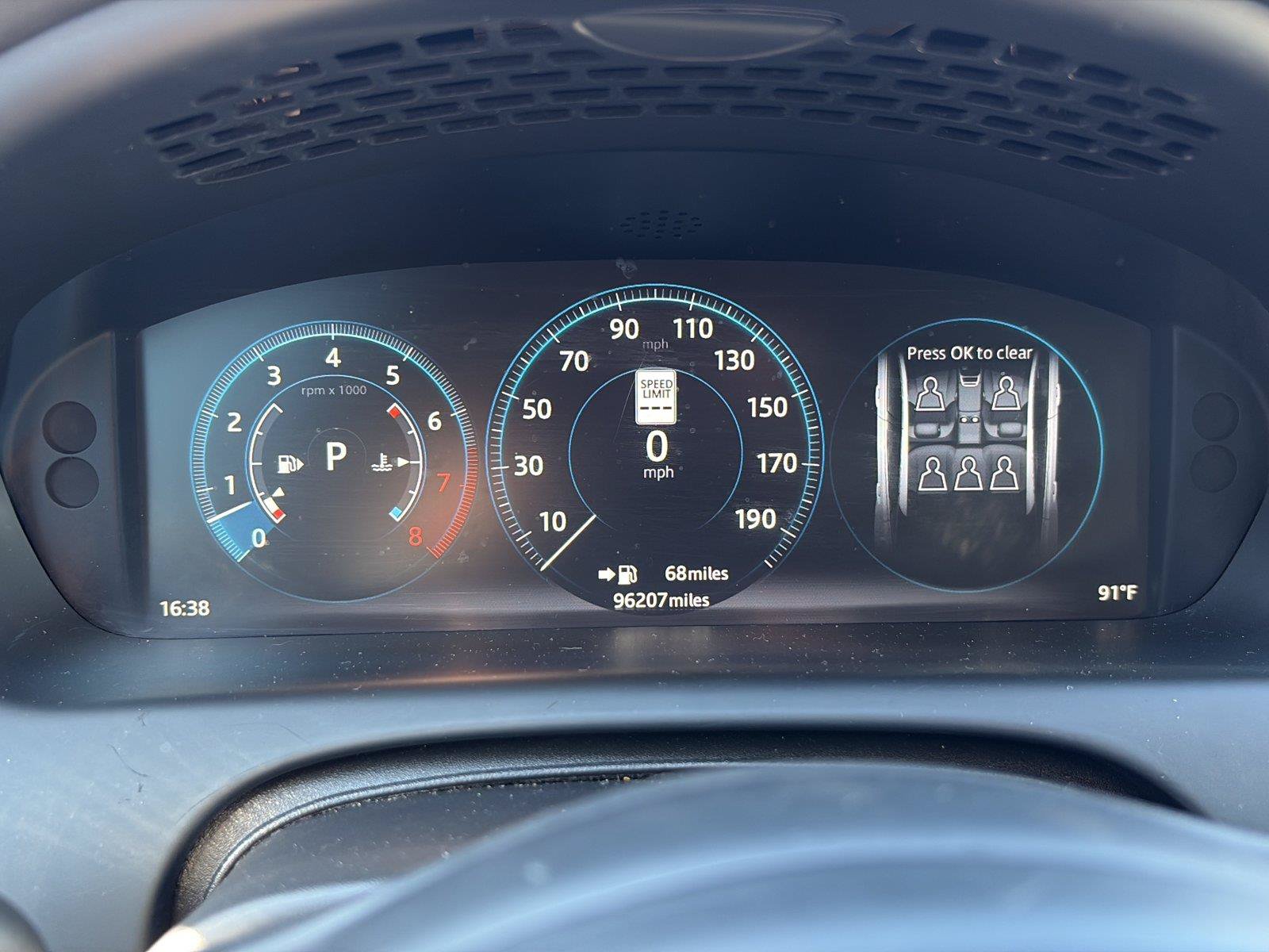 Used 2016 Jaguar XJ Supercharged RWD image 20