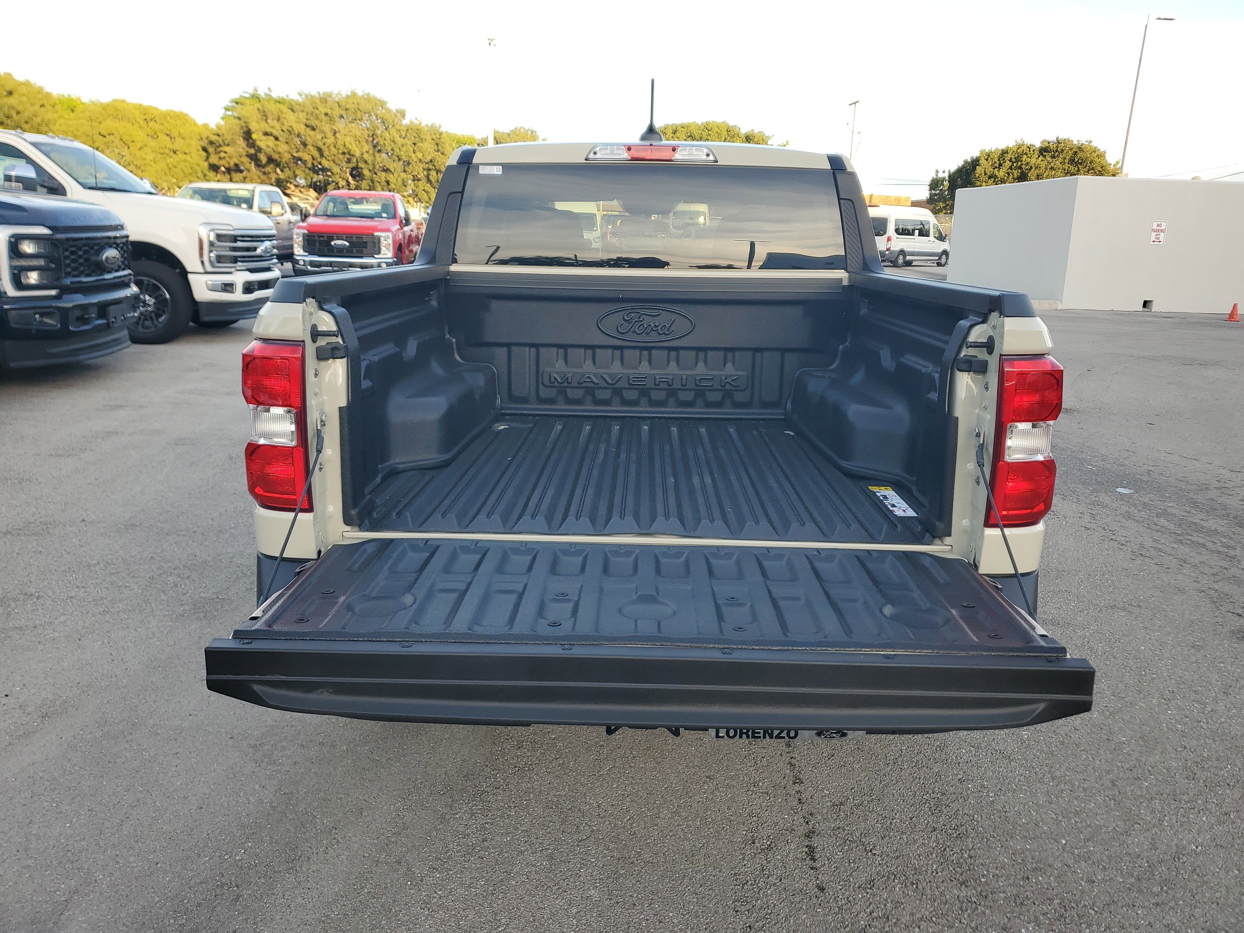 New 2025 Ford Maverick XL w/ Equipment Group 101A image 8