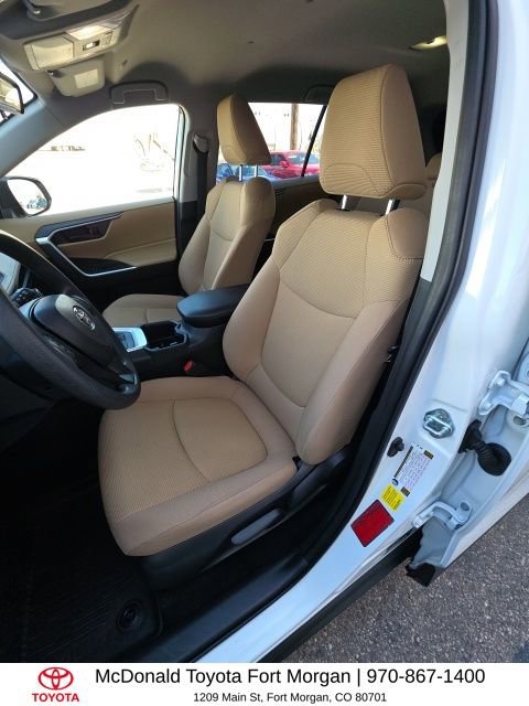 Used 2025 Toyota RAV4 LE image 11