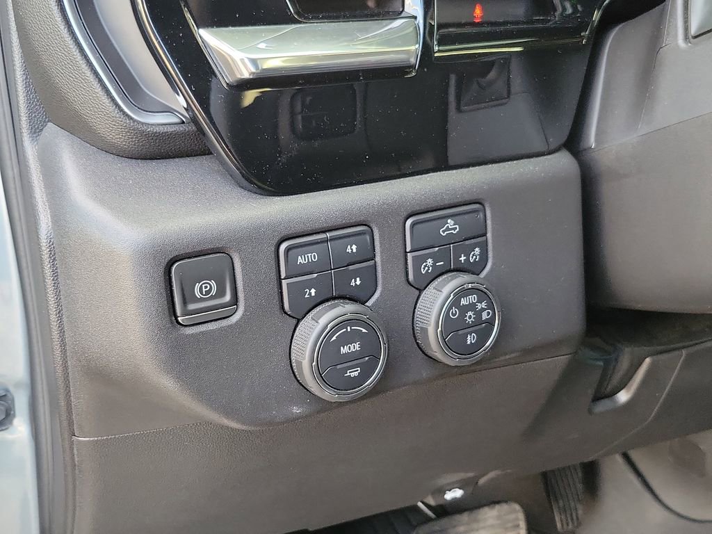 Used 2023 Chevrolet Silverado 1500 LT Trail Boss w/ Protection Package image 17