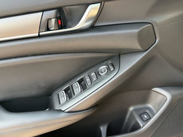 Certified 2022 Honda Accord Hybrid image 18