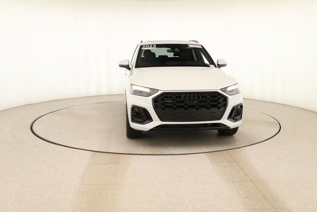 Certified 2025 Audi Q5 e Premium Plus w/ Premium Plus Package image 11