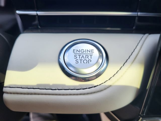 New 2025 Lincoln Nautilus Black Label image 18