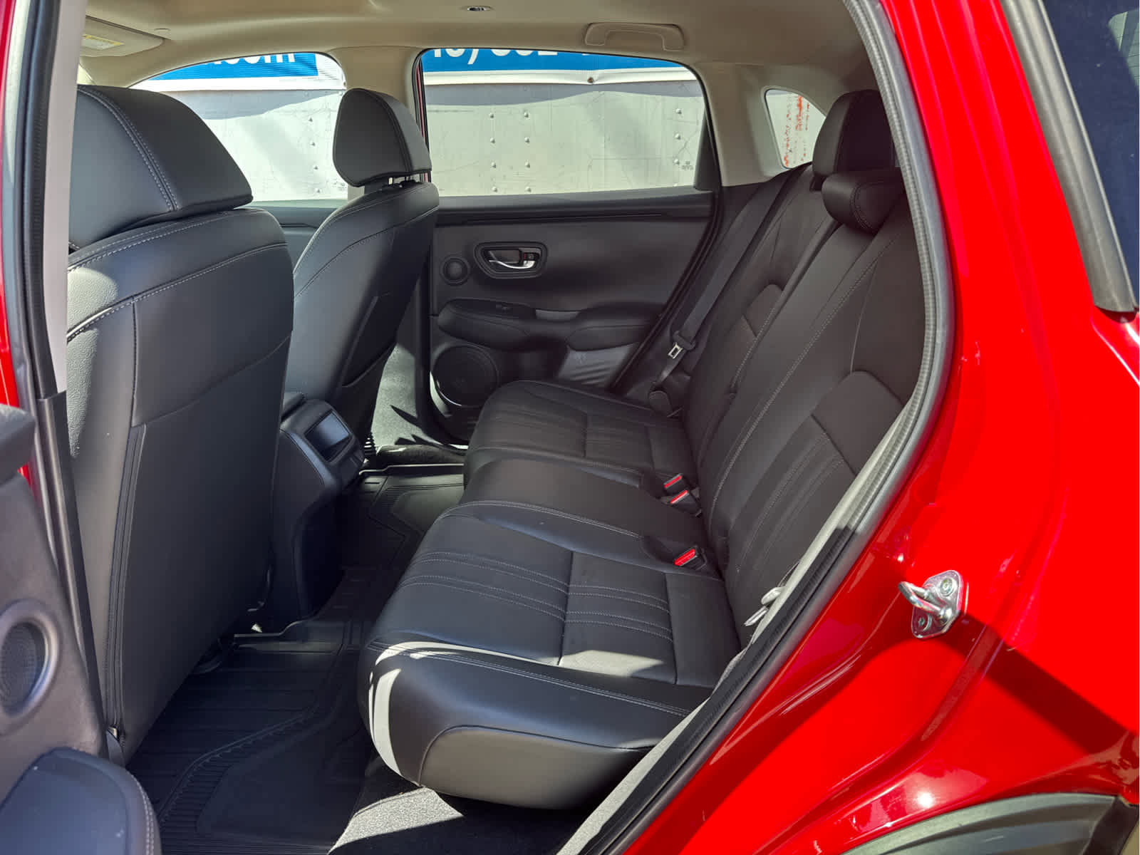 Used 2024 Honda HR-V EX-L image 35