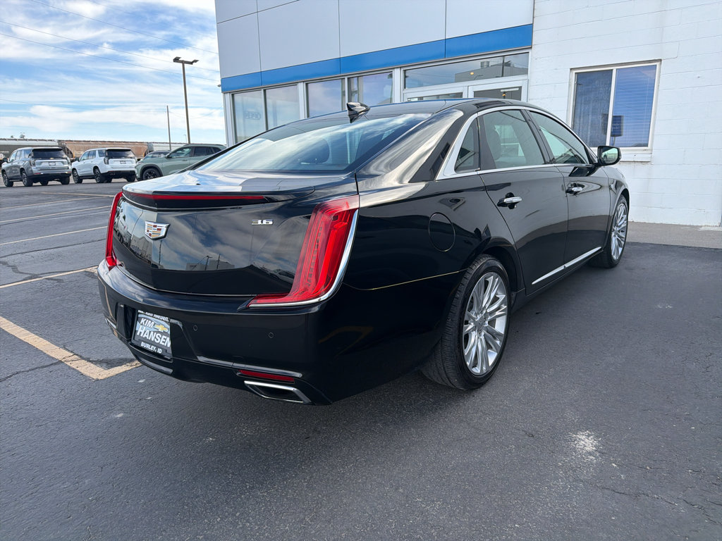 Used 2019 Cadillac XTS Luxury FWD image 4