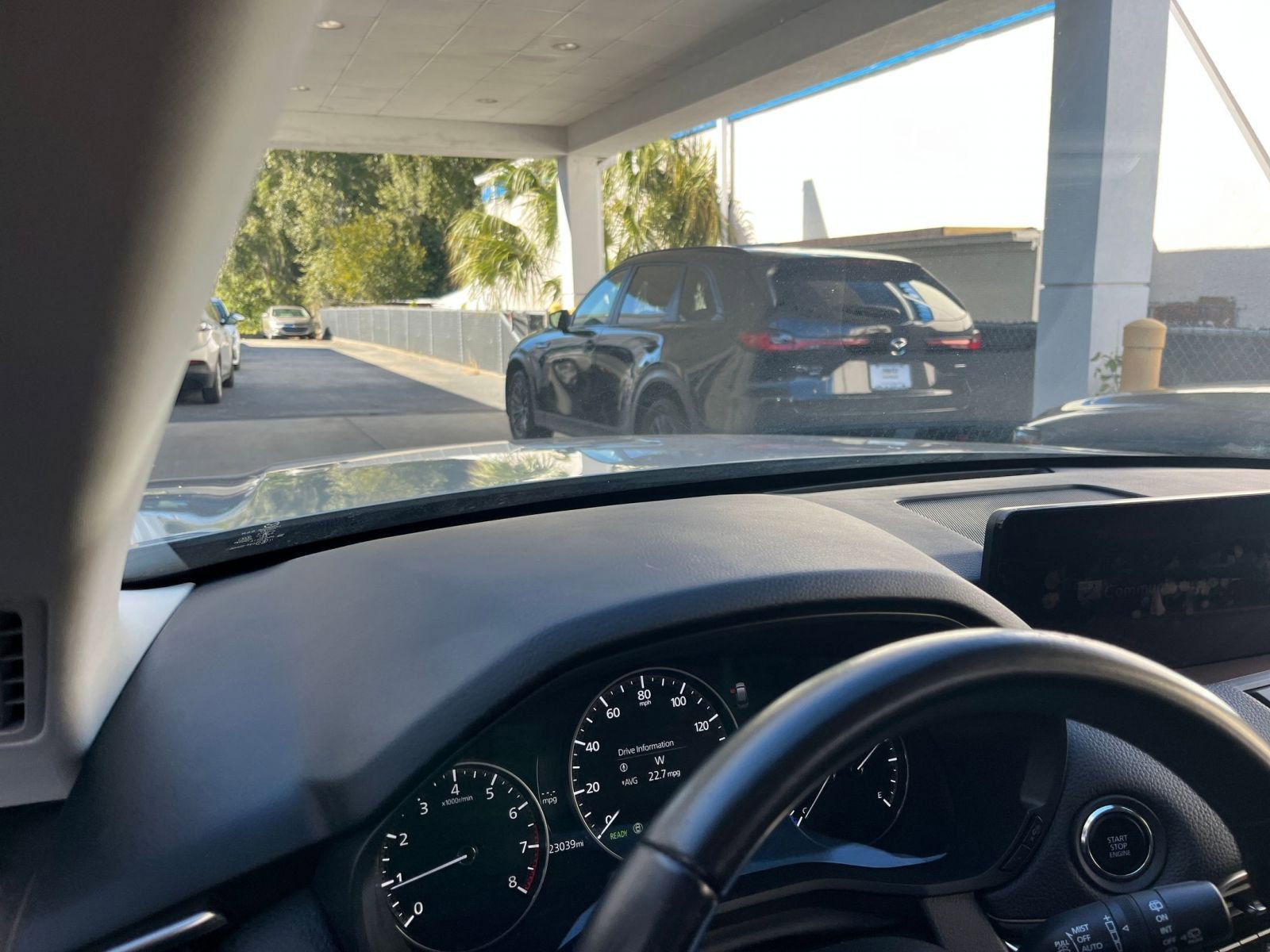 Used 2025 MAZDA CX-90 3.3 Turbo w/ Preferred Package AWD/4WD image 37