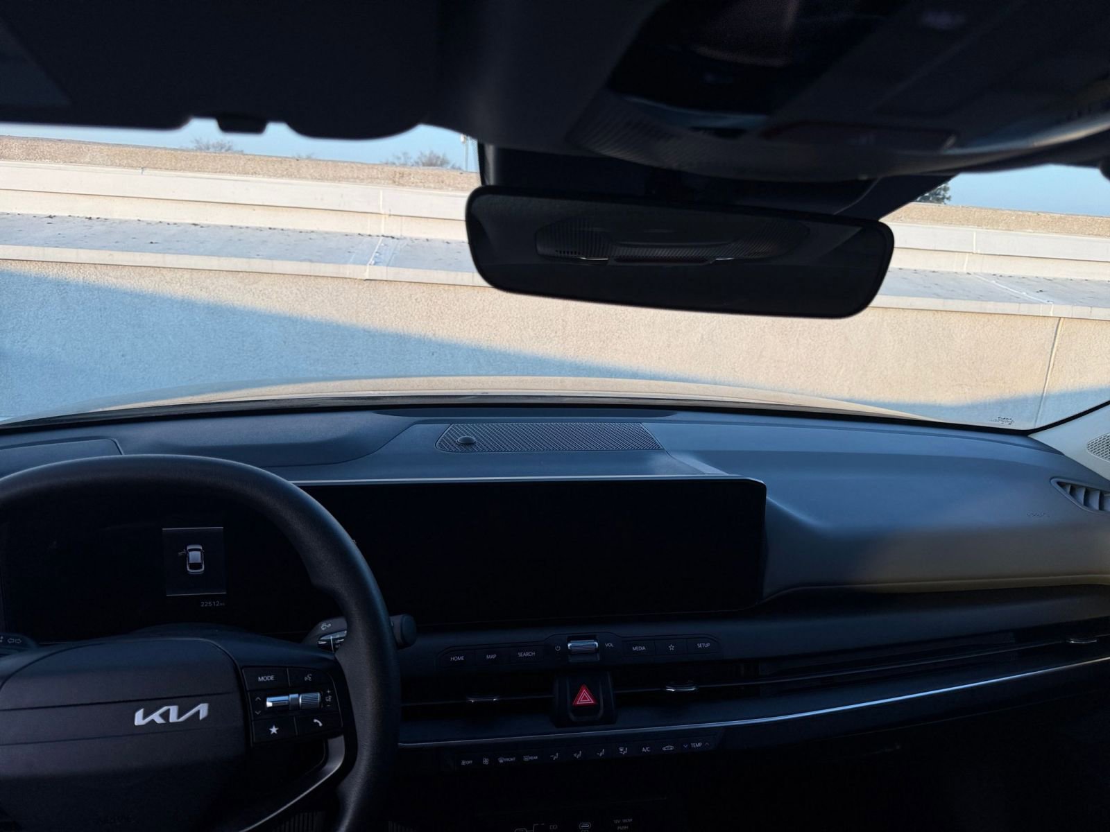 Used 2025 Kia K4 LXS image 31