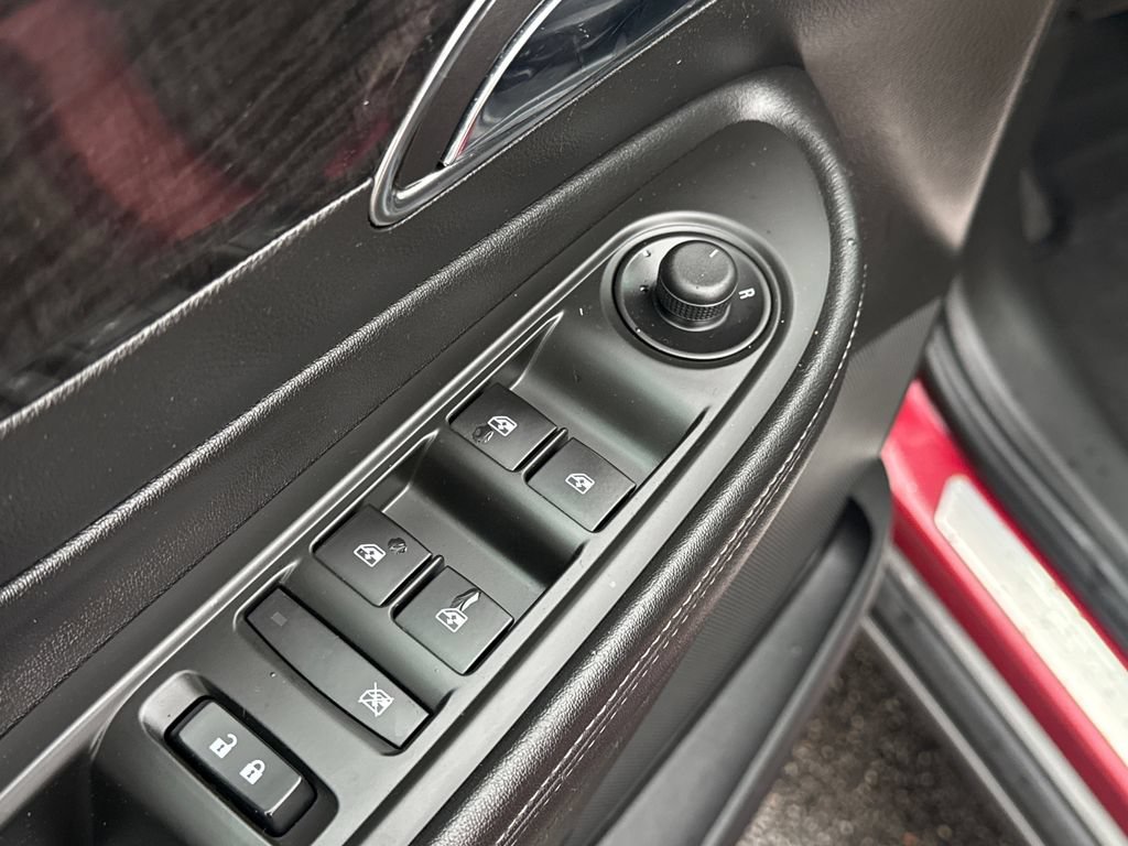 Certified 2015 Buick Encore Convenience FWD image 26