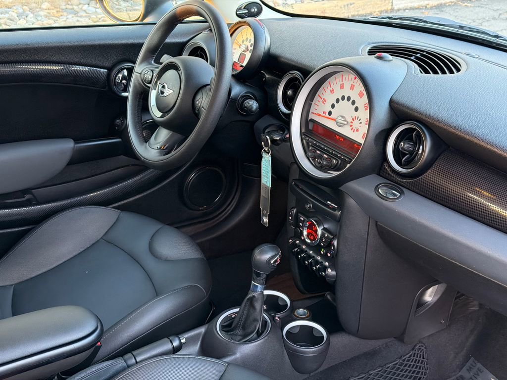 Used 2012 MINI Cooper S image 9