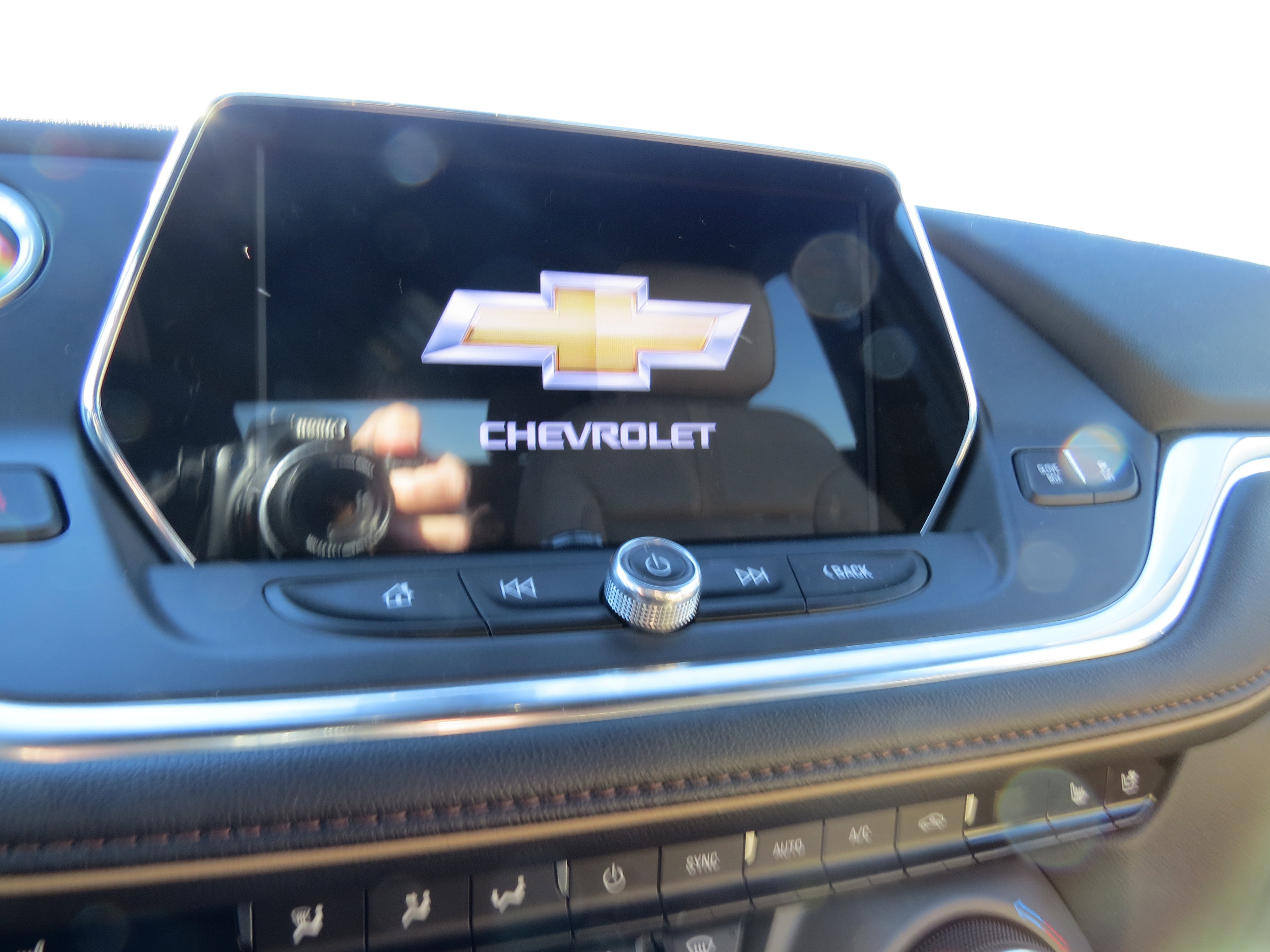 Used 2022 Chevrolet Blazer Premier w/ Enhanced Convenience Package FWD image 20