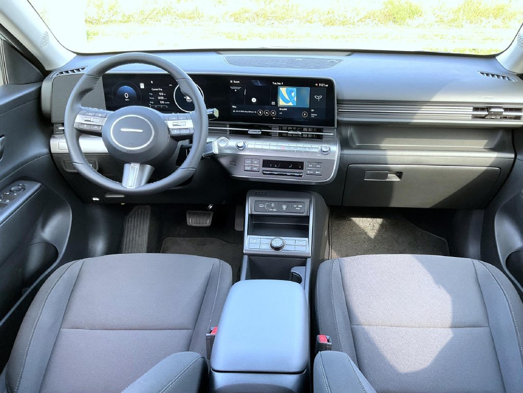 New 2025 Hyundai Kona SEL FWD image 14