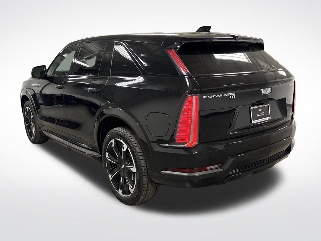 New 2025 Cadillac Escalade IQ Sport 1 w/ Smart Trailering package AWD/4WD image 15