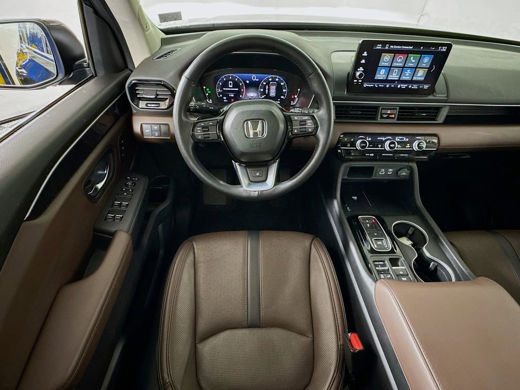 Used 2023 Honda Pilot Elite image 23
