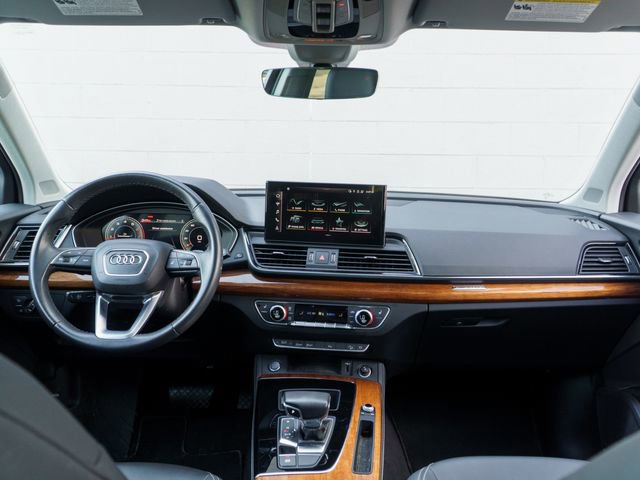 Used 2023 Audi Q5 2.0T Premium Plus w/ Premium Plus Package AWD/4WD image 21