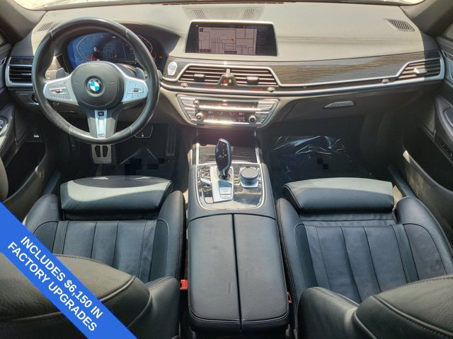Used 2022 BMW 740i w/ M Sport Package RWD image 18