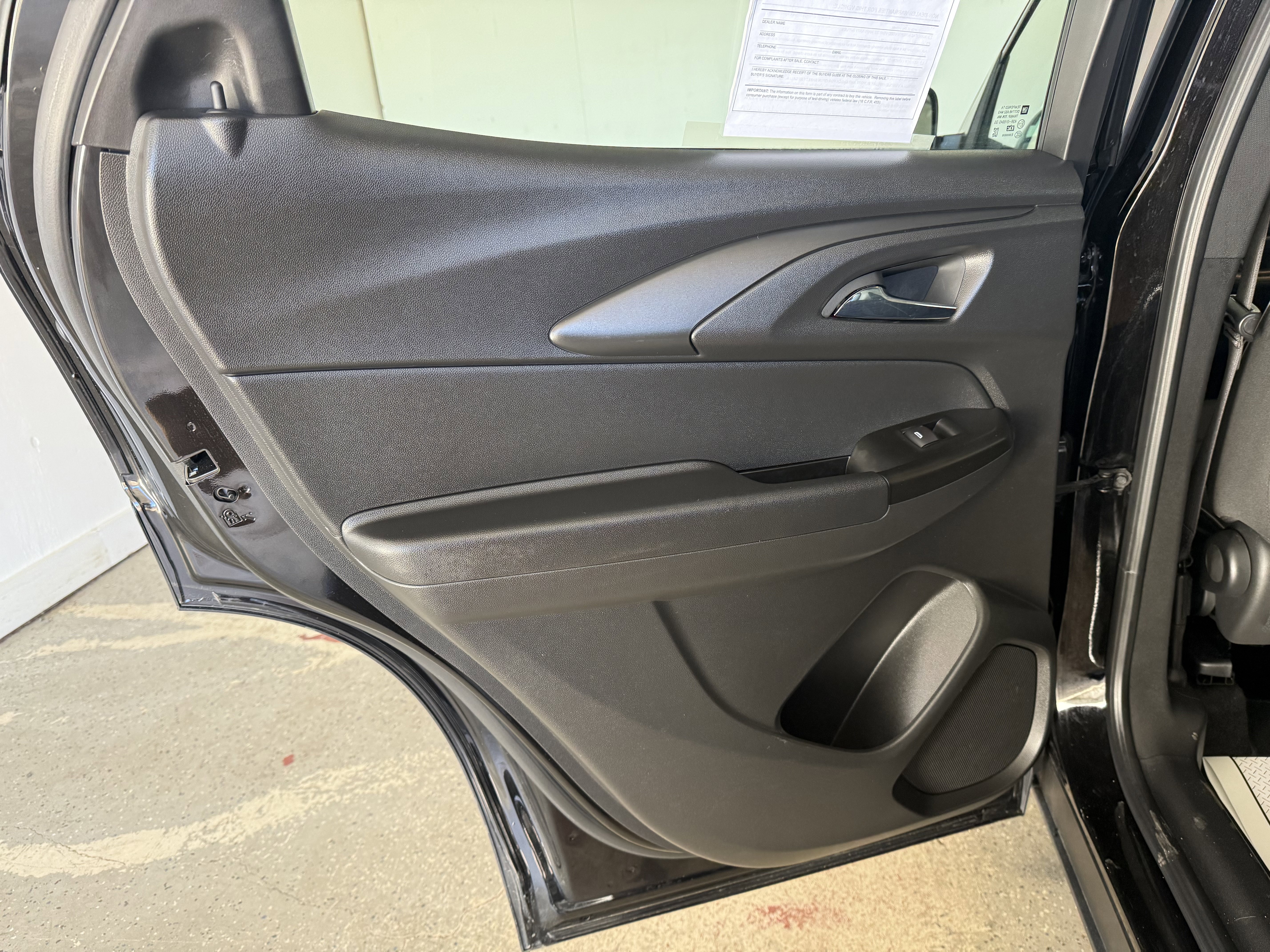 Used 2022 Chevrolet TrailBlazer LS image 35