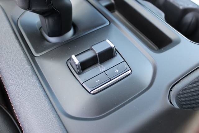 Used 2024 GMC Sierra 1500 AT4 w/ Technology Package AWD/4WD image 31