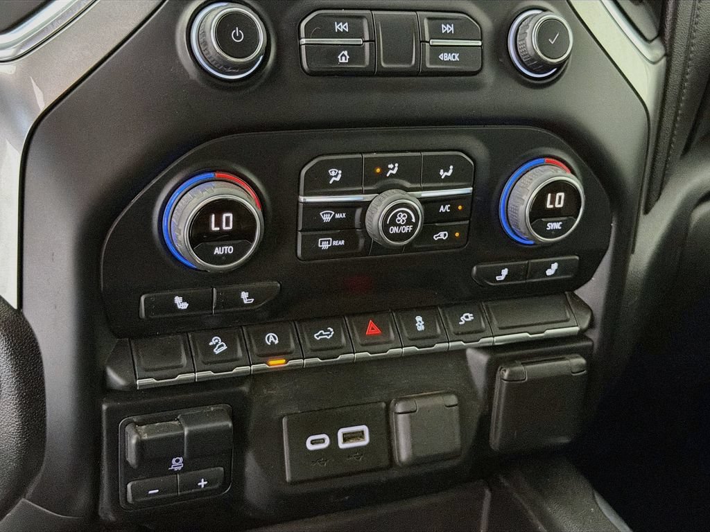 Used 2020 Chevrolet Silverado 1500 RST AWD/4WD image 19