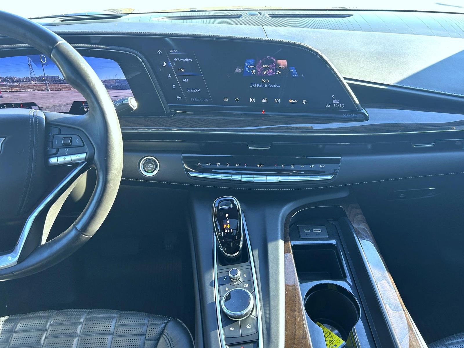 Used 2022 Cadillac Escalade Sport Platinum image 17