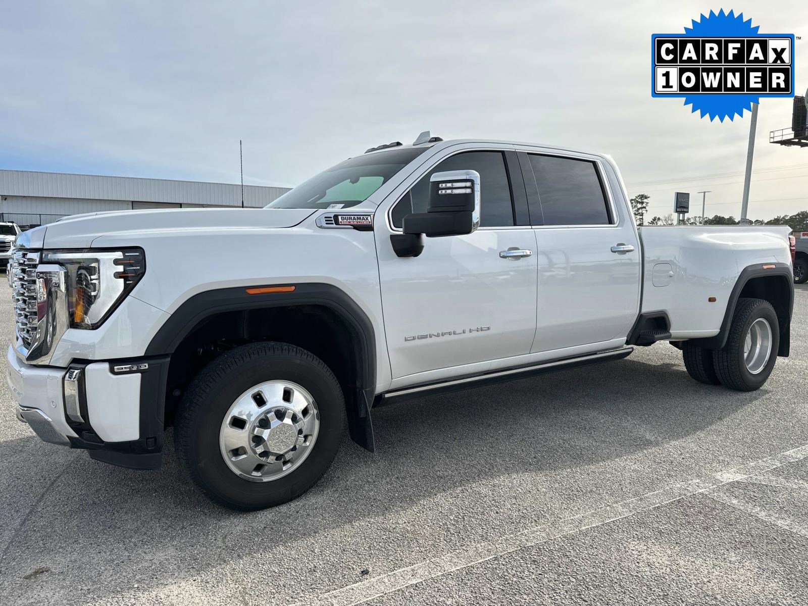 Used 2024 GMC Sierra 3500 Denali w/ Denali Reserve Package image 8