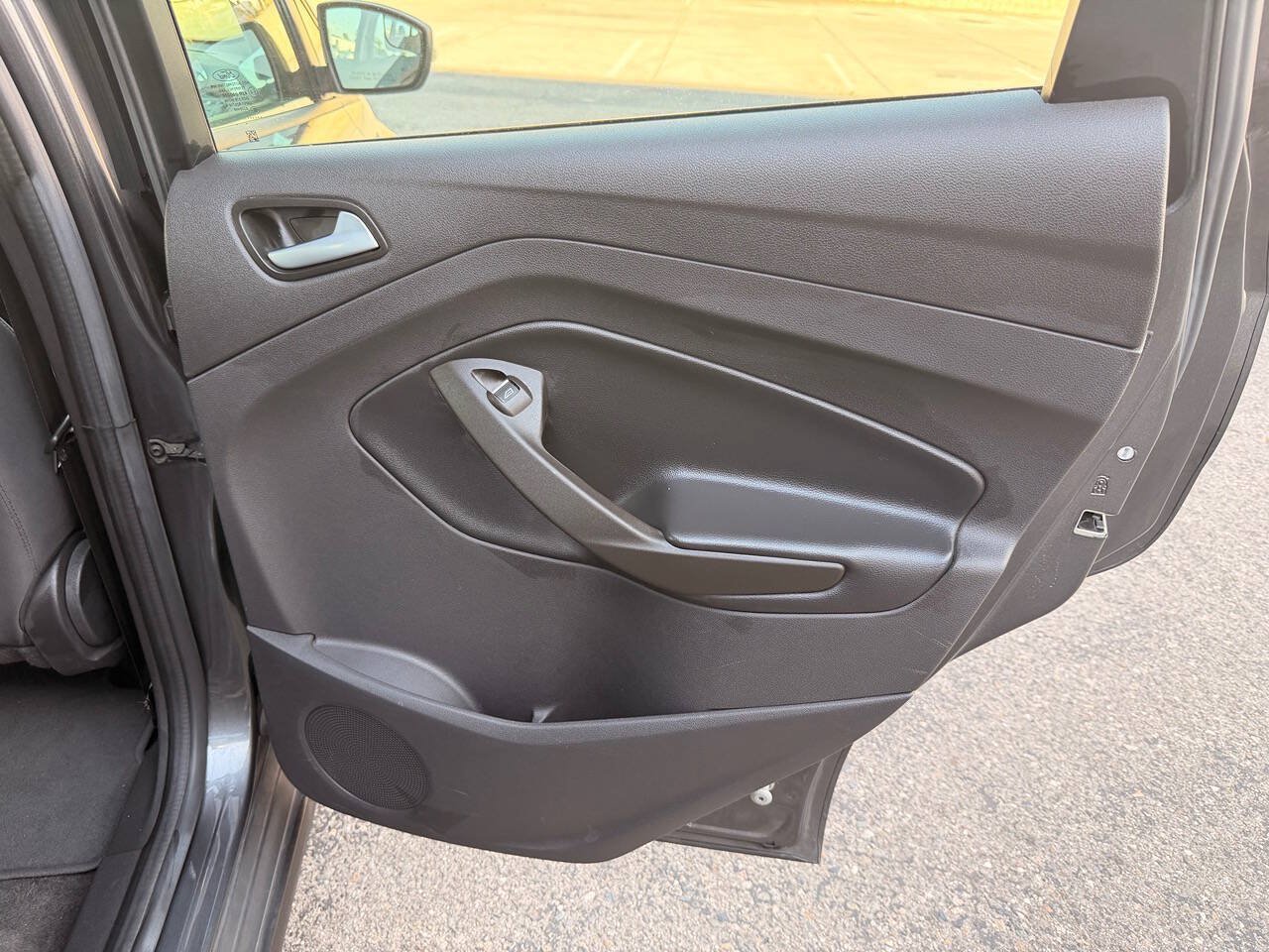 Used 2017 Ford C-MAX SE FWD image 33