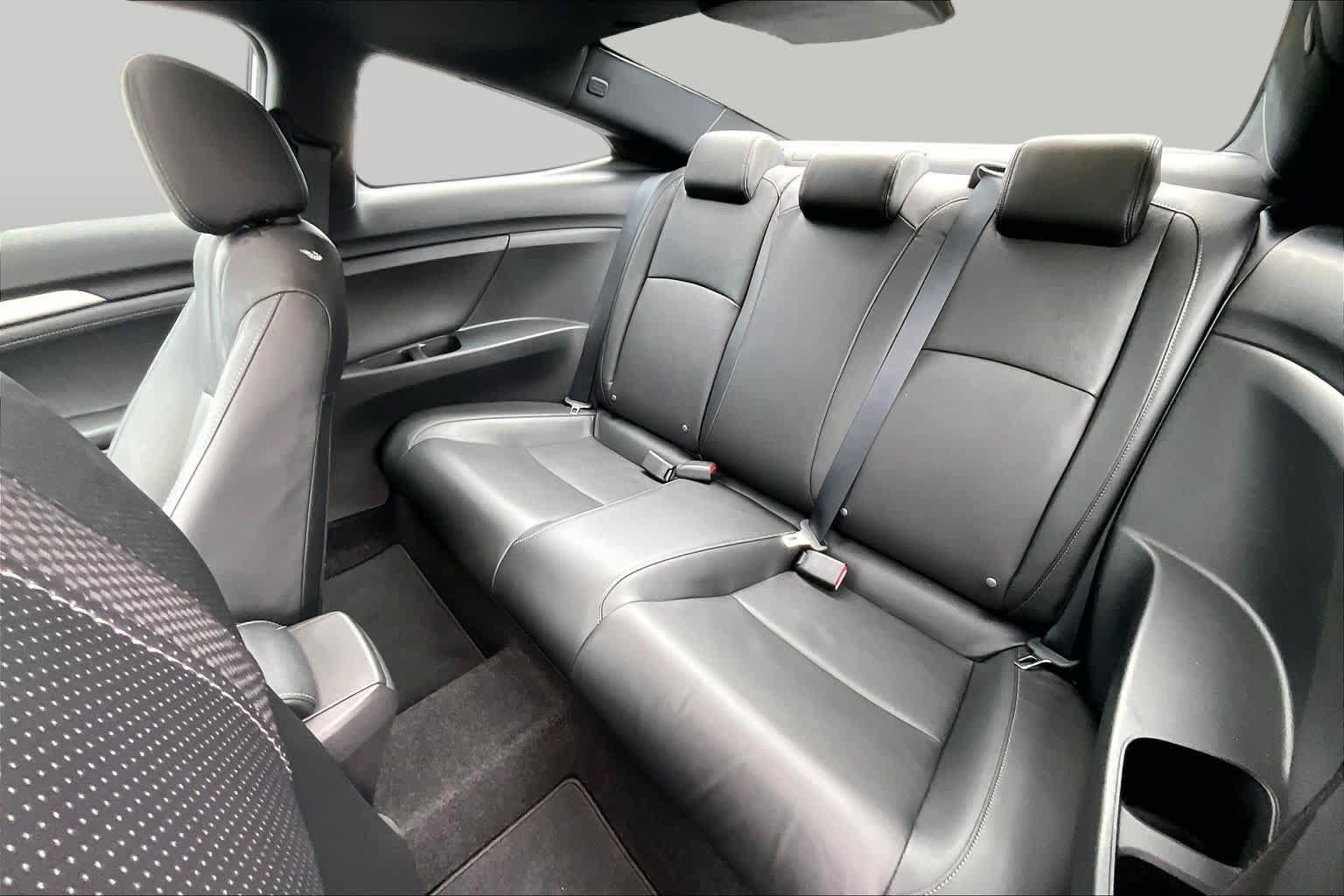 Used 2020 Honda Civic Touring image 21