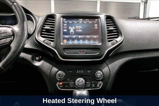 Used 2019 Jeep Cherokee Latitude w/ Comfort & Convenience Group AWD/4WD image 20