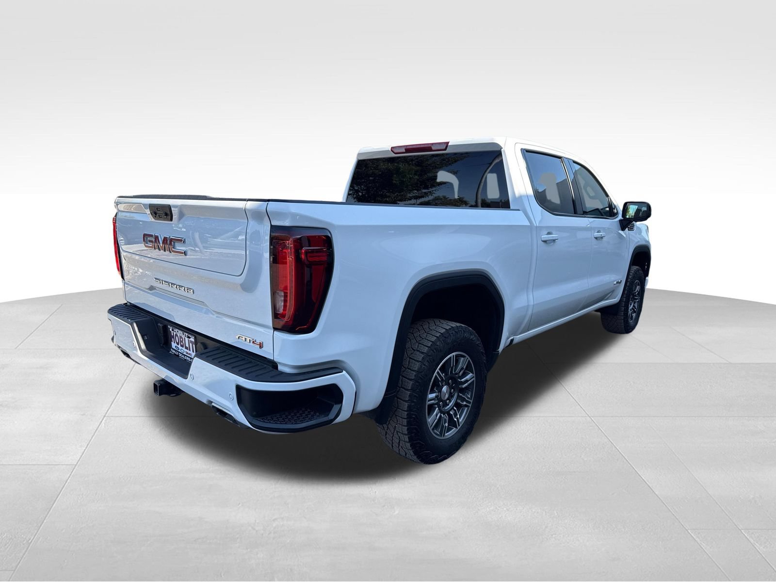 Used 2025 GMC Sierra 1500 AT4 AWD/4WD image 5