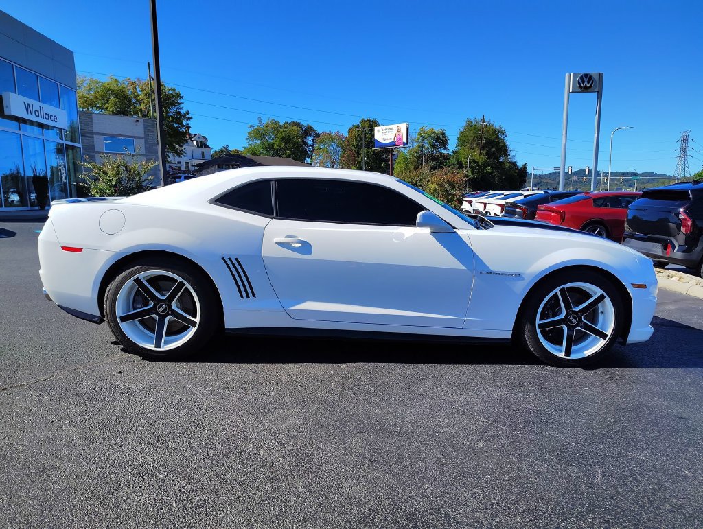 Used 2011 Chevrolet Camaro SS w/ RS Package RWD image 4