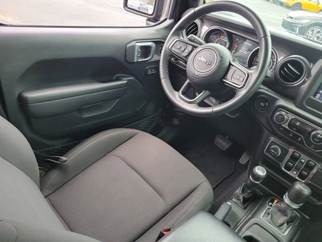 Used 2022 Jeep Wrangler Unlimited Sport image 3