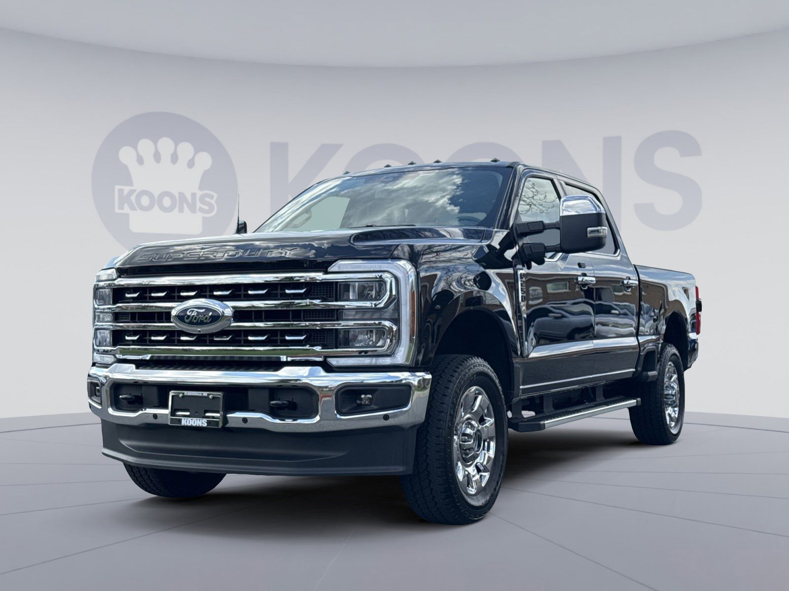 Used 2025 Ford F250 Lariat w/ Chrome Package image 1