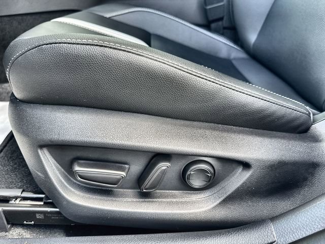 Used 2025 Toyota Camry SE image 21
