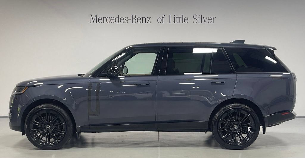 Used 2025 Land Rover Range Rover Long Wheelbase Autobiography AWD/4WD image 2