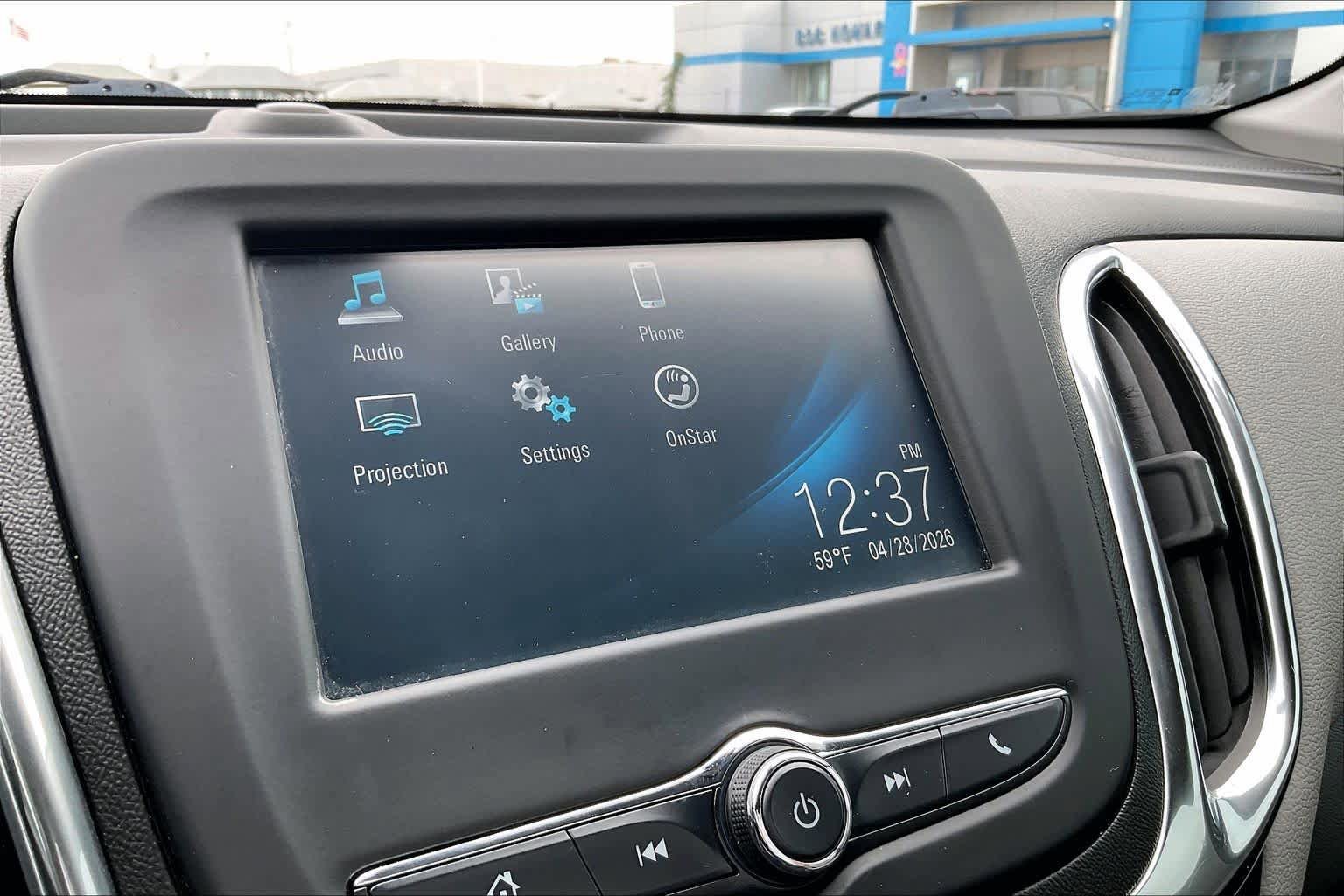 Used 2018 Chevrolet Equinox LT FWD image 32