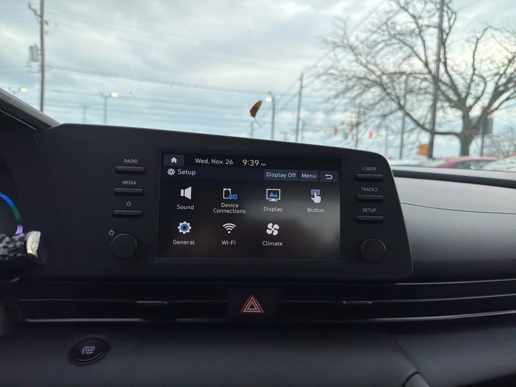 New 2025 Hyundai Elantra Sport image 22