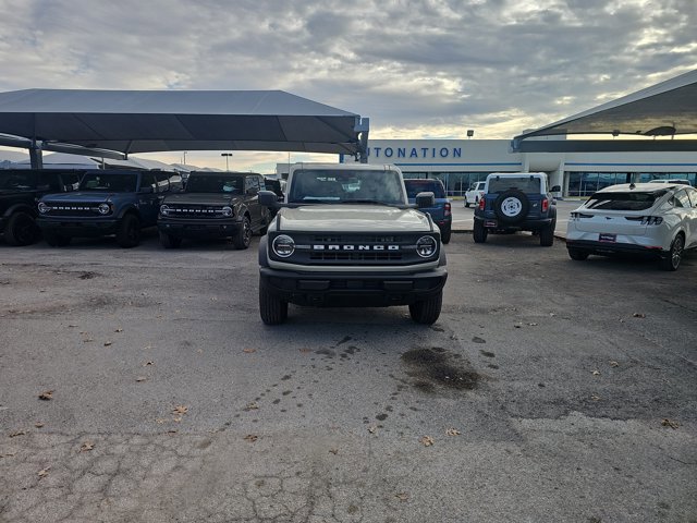 New 2025 Ford Bronco 4-Door image 8