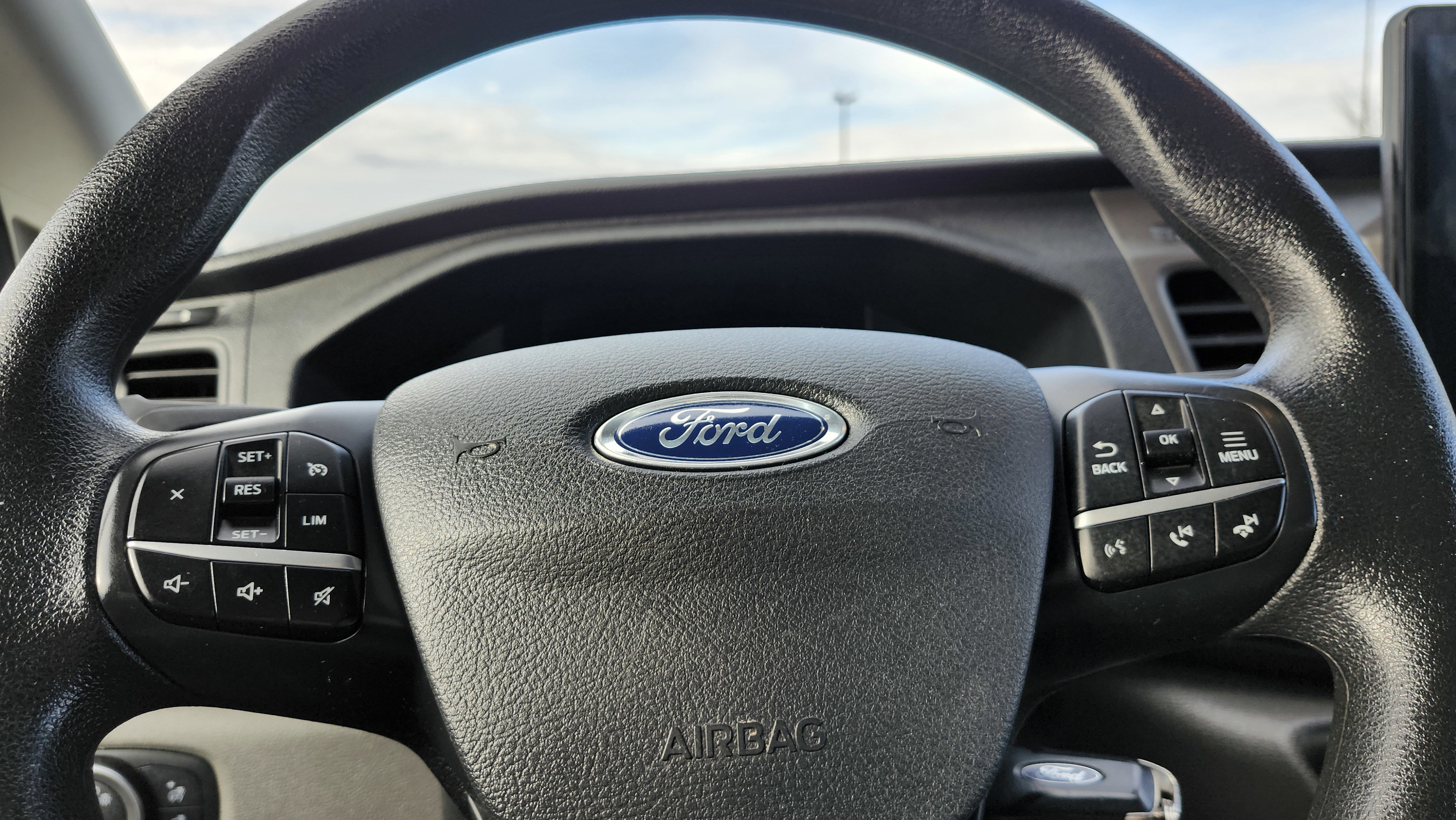 Used 2022 Ford Transit 350 XLT image 30