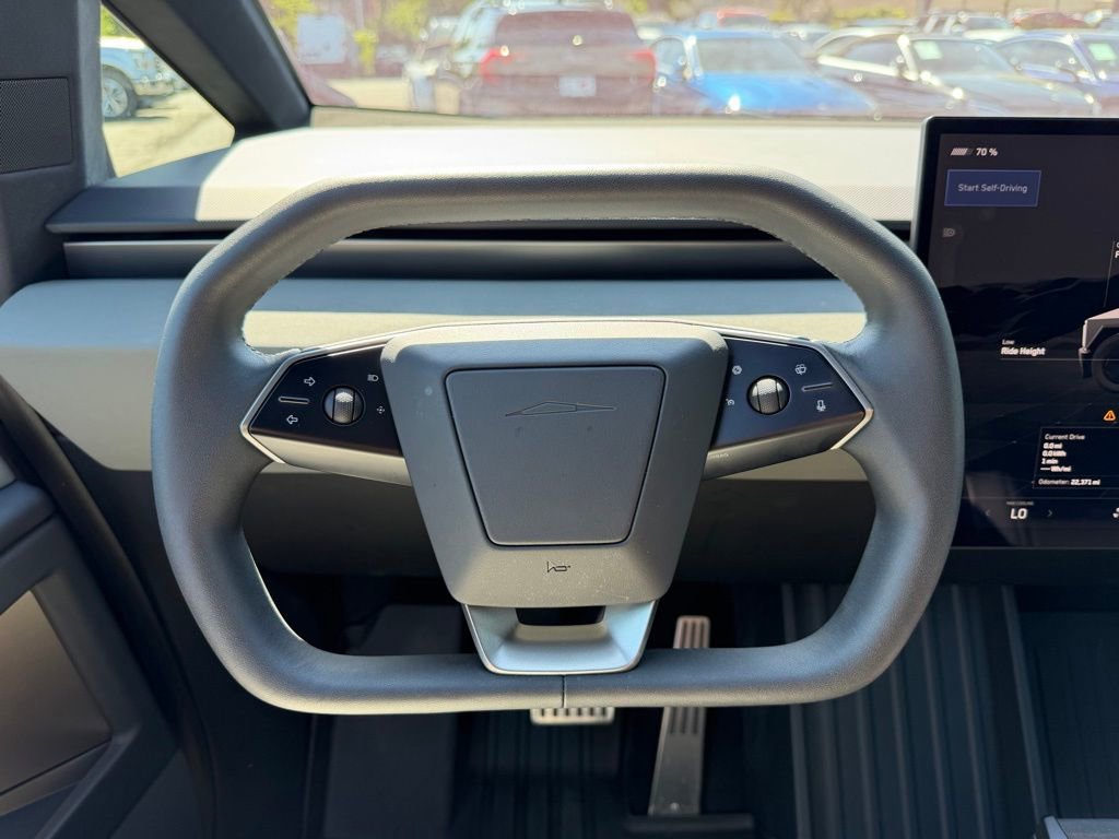 Used 2025 Tesla Cybertruck AWD Crew Cab image 15