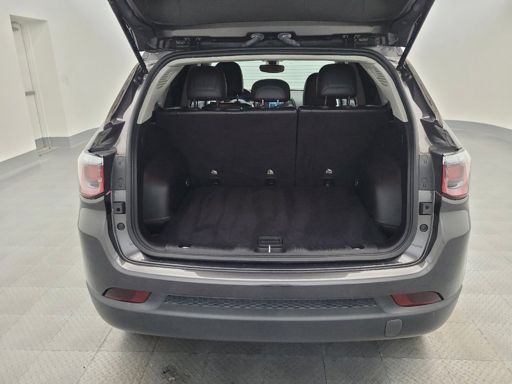 Used 2020 Jeep Compass Latitude image 29