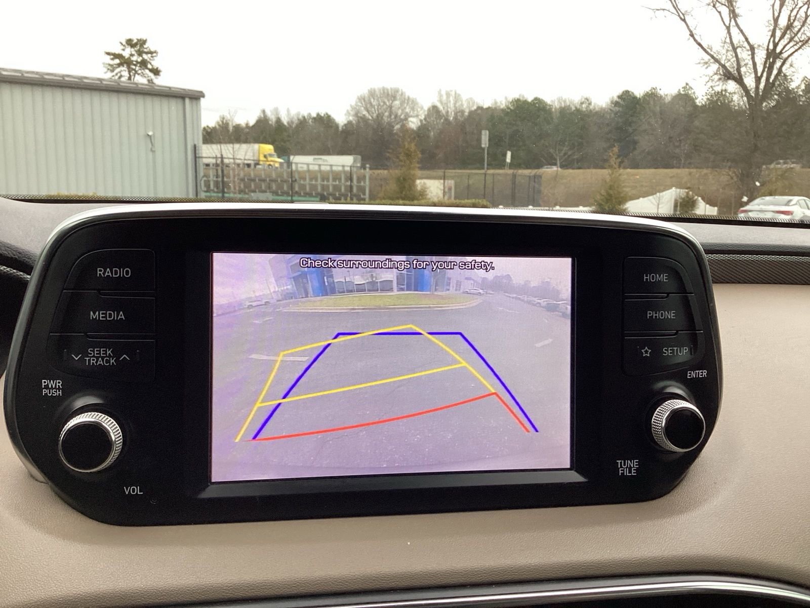 Used 2020 Hyundai Santa Fe SE image 16