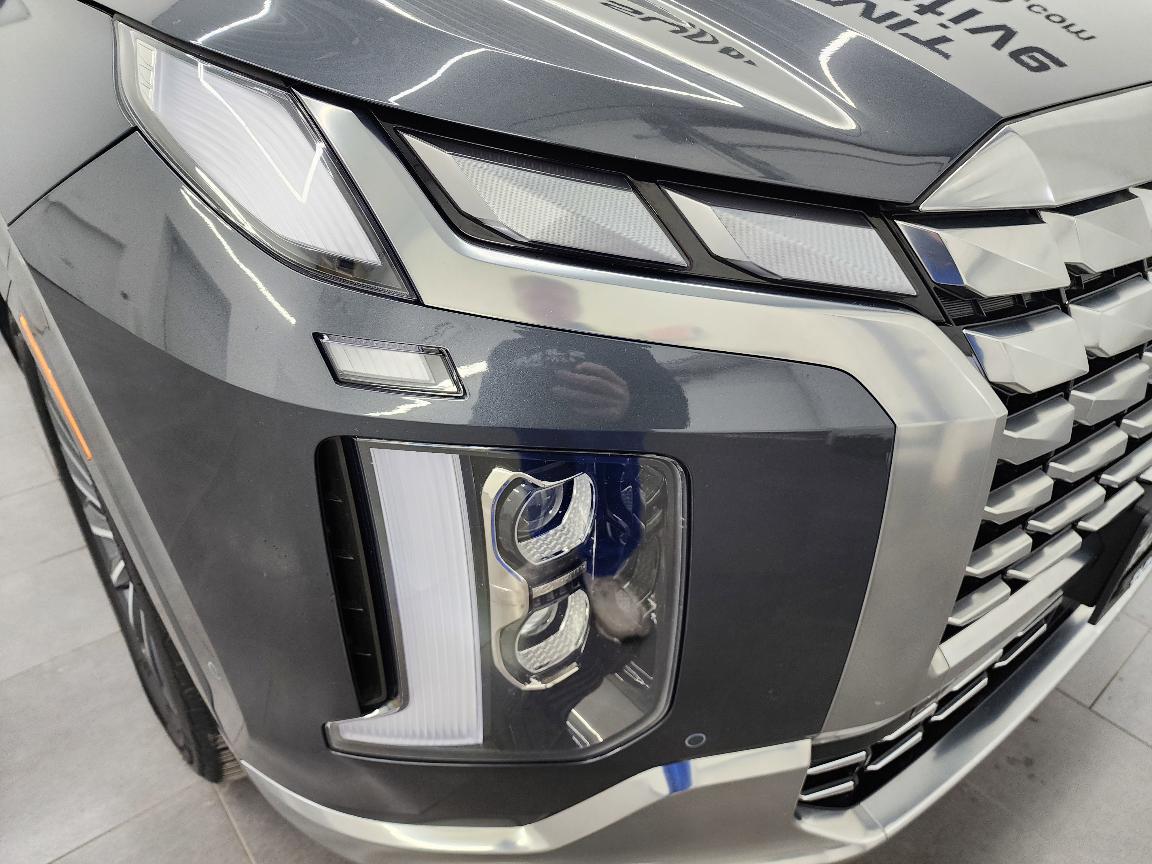 Used 2024 Hyundai Palisade Calligraphy image 25