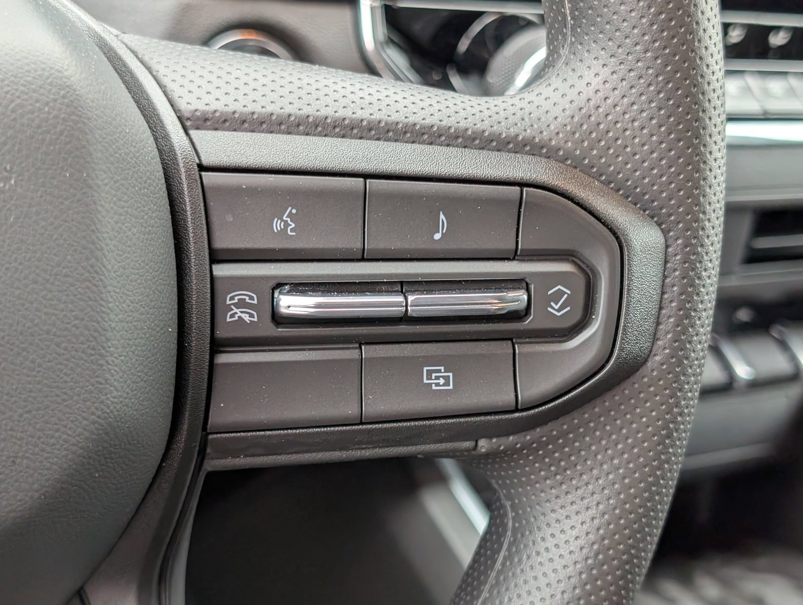 New 2026 Chevrolet Colorado Trail Boss AWD/4WD image 18
