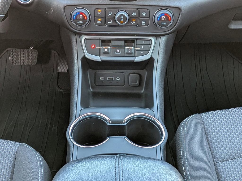 Used 2023 GMC Terrain SLE w/ Driver Convenience Package image 20