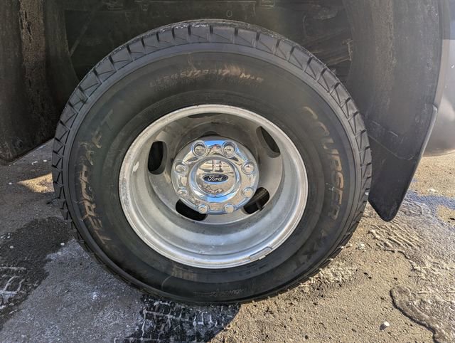 Used 2014 Ford F350 Lariat w/ Lariat Ultimate Package AWD/4WD image 12