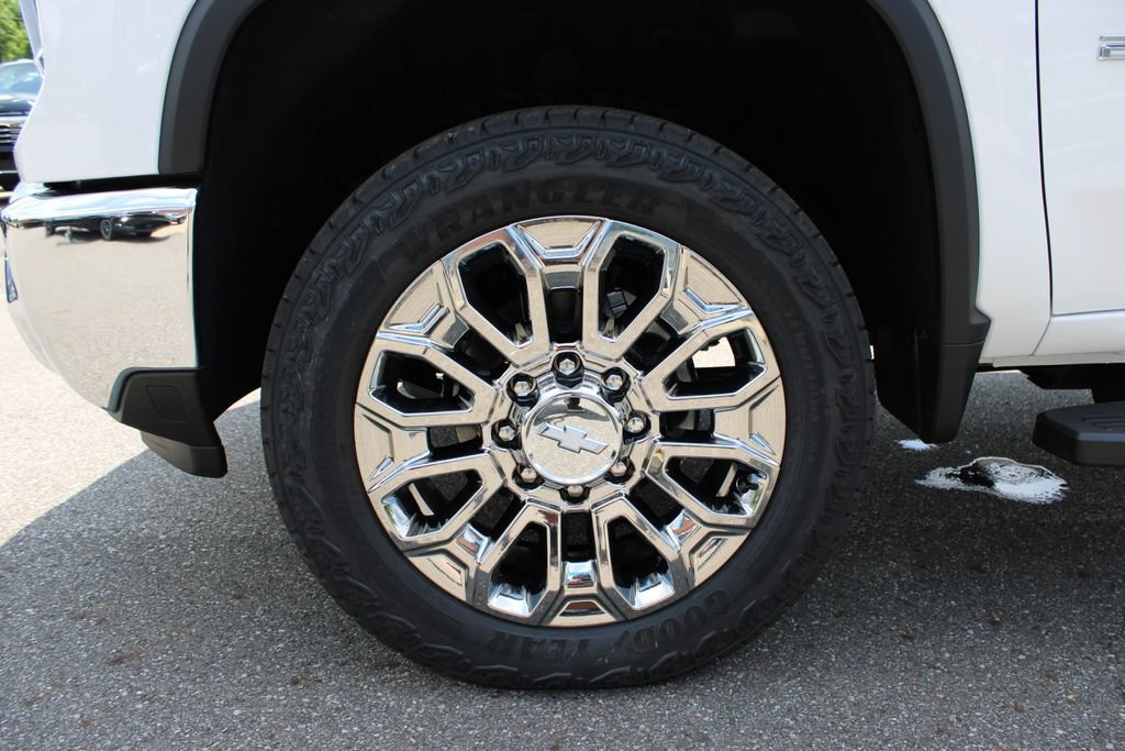 New 2026 Chevrolet Silverado 2500 LTZ w/ LTZ Convenience Package AWD/4WD image 35