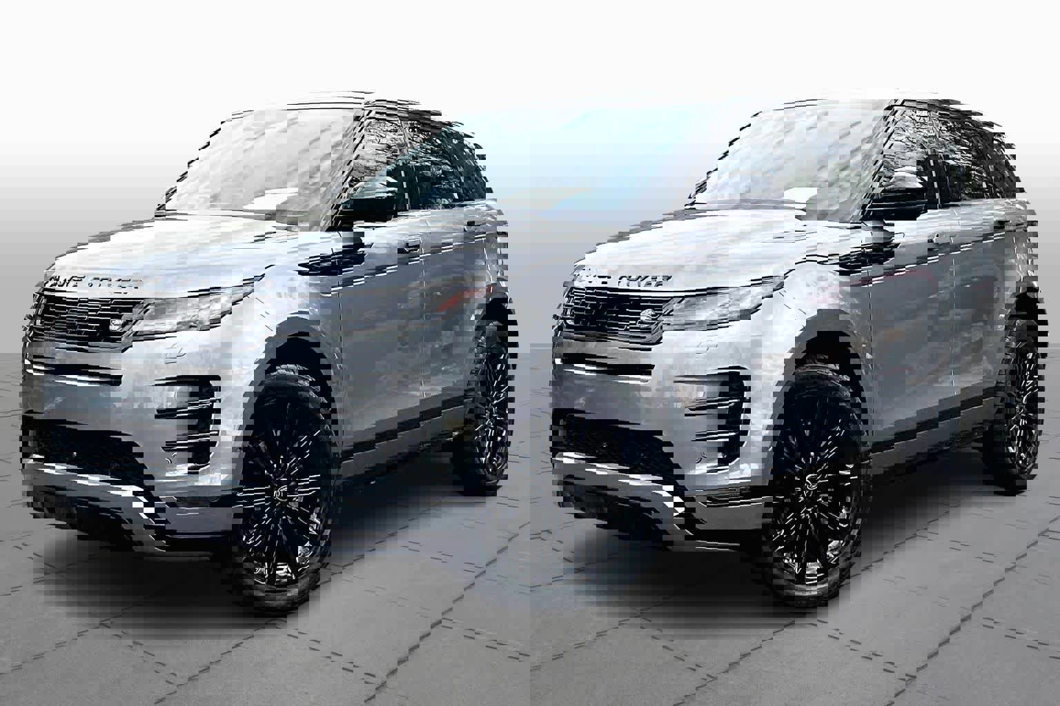 Used 2024 Land Rover Range Rover Evoque Dynamic SE image 2