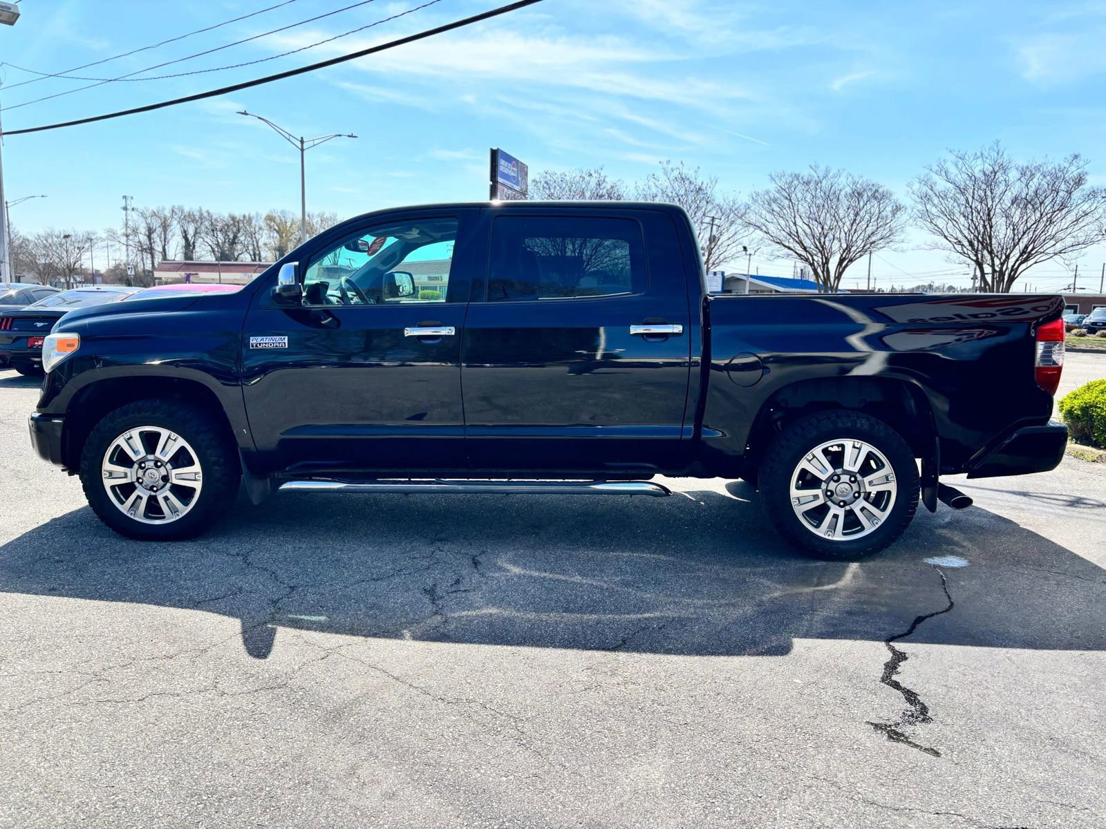 Used 2014 Toyota Tundra Platinum image 7